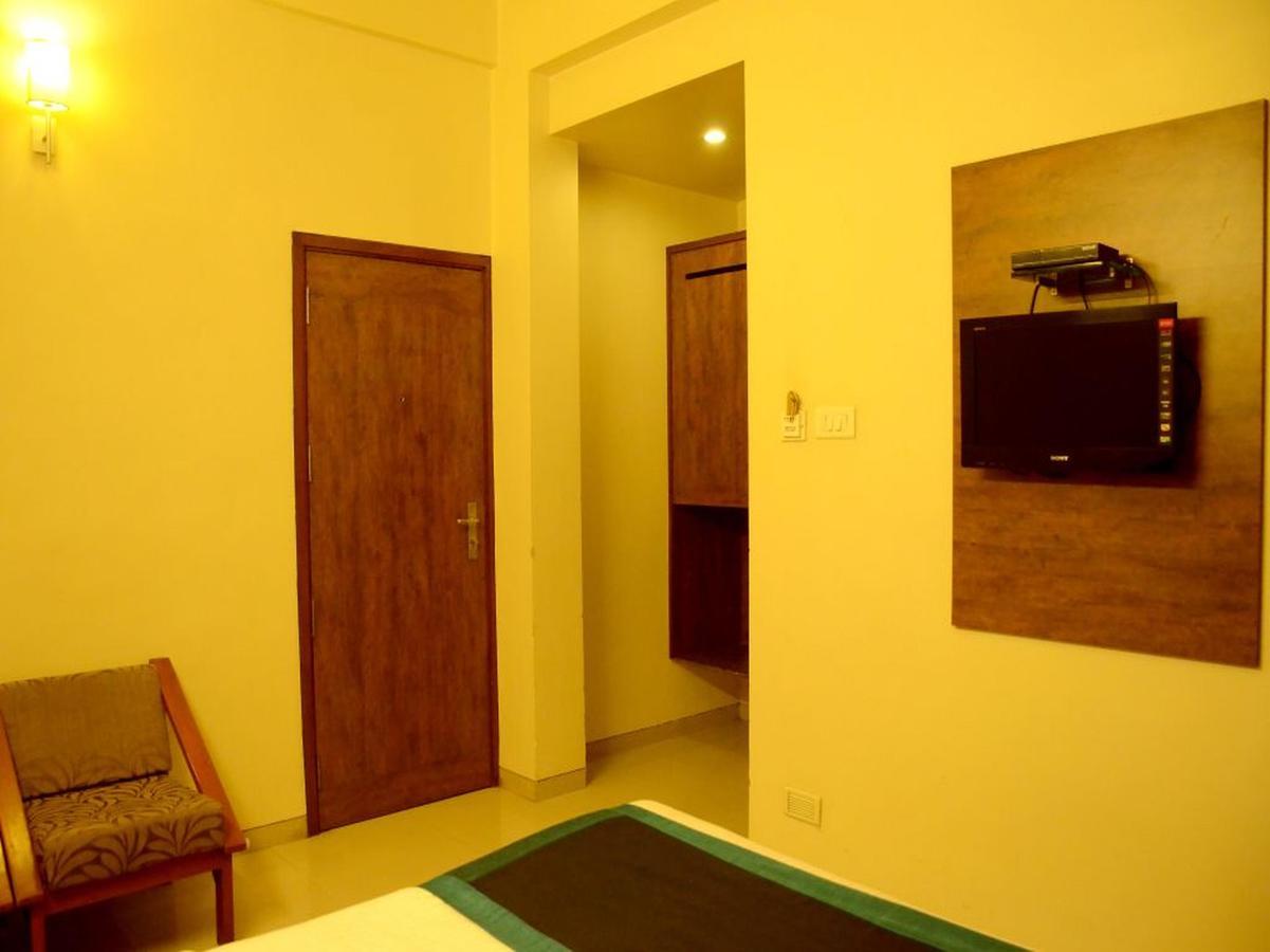 Hotel Ashiyana Pune Zewnętrze zdjęcie